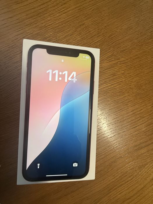 Sprzedam Czerwony iPhone  XR stan idealny