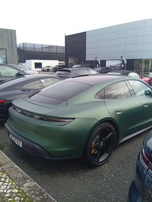 Porshe taycan 4s único