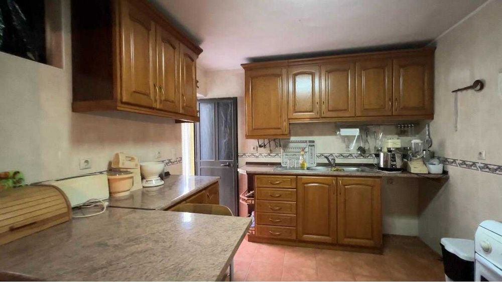 Moradia T5 + Garagem em Outeiro da Castanheira - Tábua