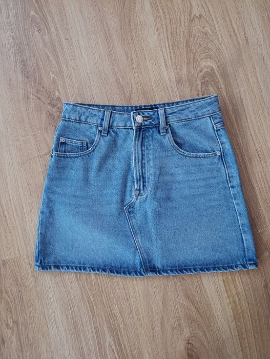 Jeansowa spódniczka