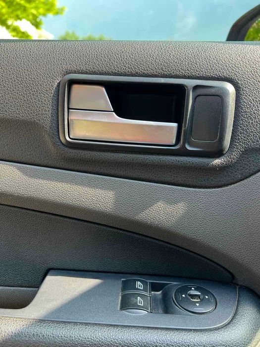 Ford Focus универсал (1,8 газ/бензин 2007 год)