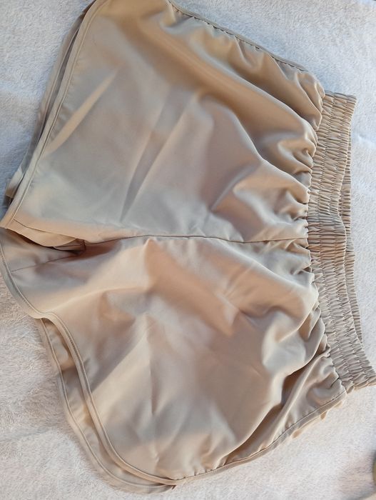 Spodenki rozmiar 0 XL pasują na 44/ 46