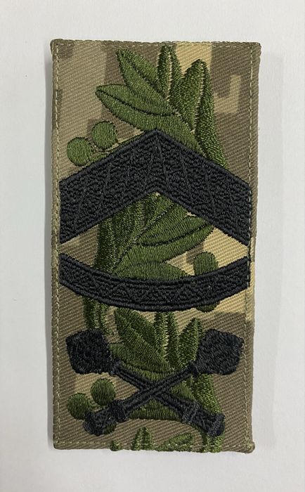 Погон генерала сержанта шеврони