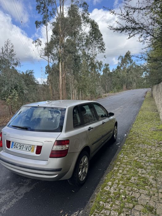 Fiat Stilo (muito estimado)
