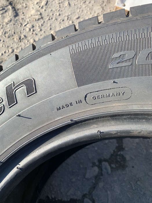 Шини 205/70 R15C BFGoodrich літо 23 рік 9/8 мм