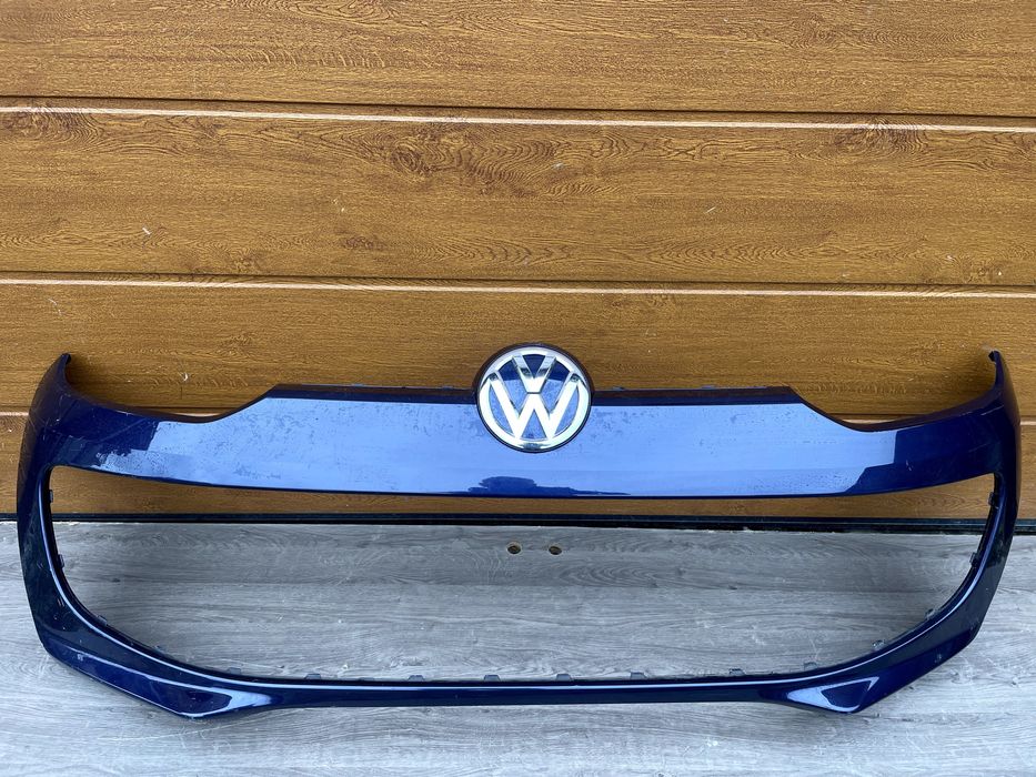 zderzak logo VOLKSWAGEN UP Up przód przednia lampa cały ładny