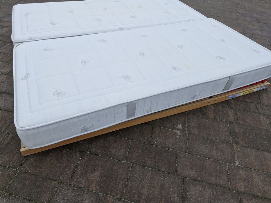 Stelaże plus materace do łożka 90x200  180x200  regulowane