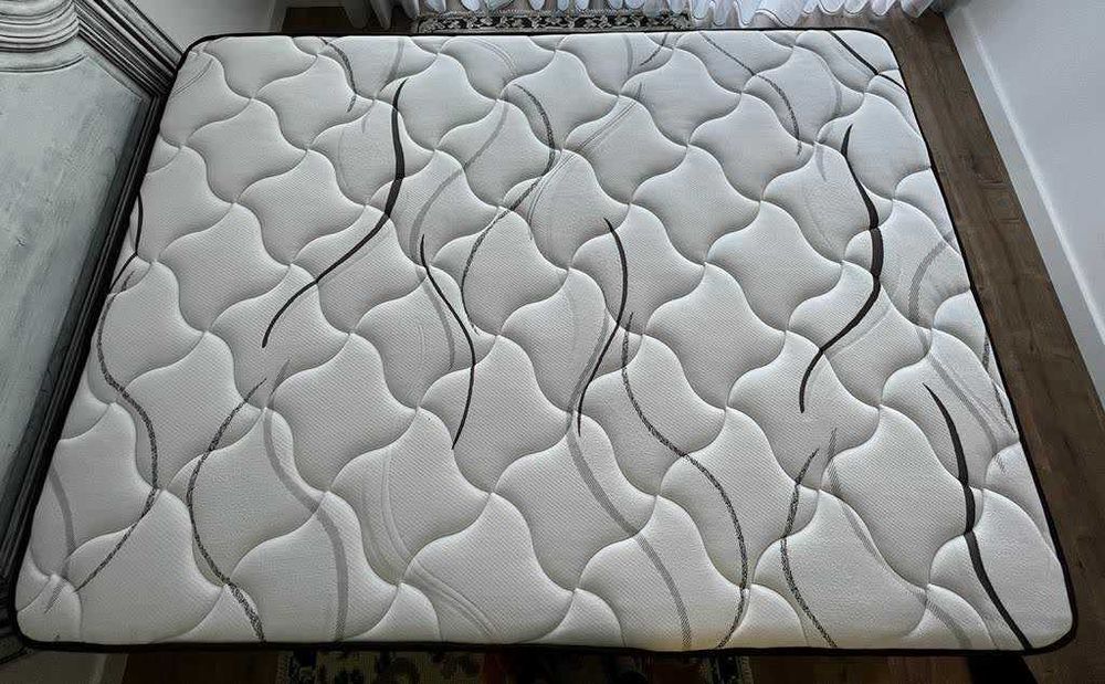 Colchão de cama anatómico, de casal, NOVO