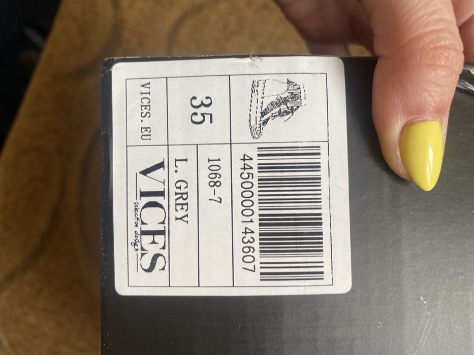 Nowe buty sneakersy szare koturn Vices frędzle 35