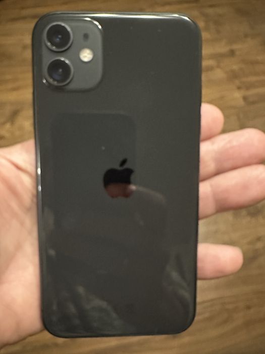 Iphone 11. 256gb 74акум привезен с Америки