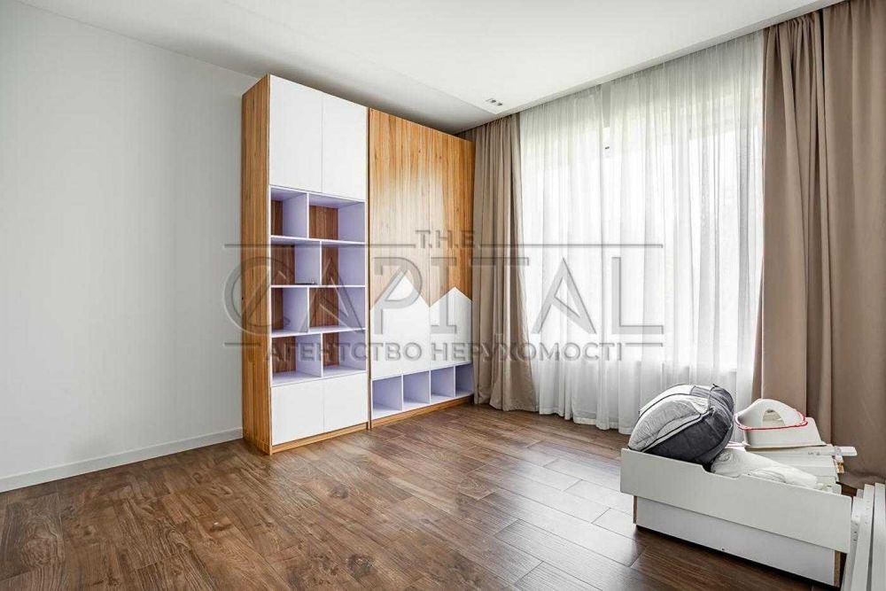 продаж будинку в Золоче  СРОЧНИЙ ПРОДАЖ!  ТОРГ!