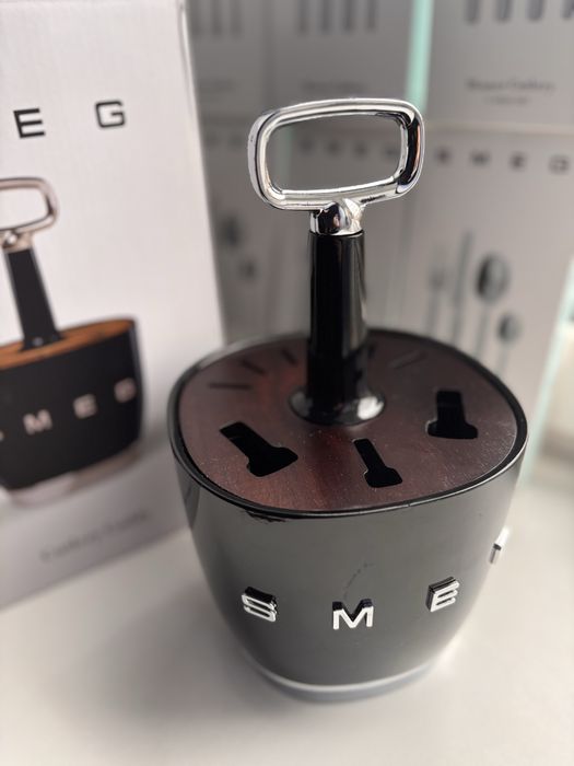 Органайзер пвд столові прибори SMEG чорний на 6 персон