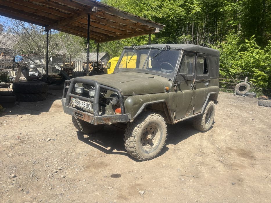 Продам  уаз воєнкі мости