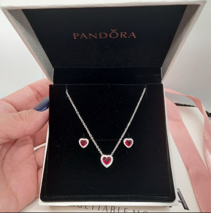 Срібний комплект pandora з серцем кольє і сережки пусети пандора
