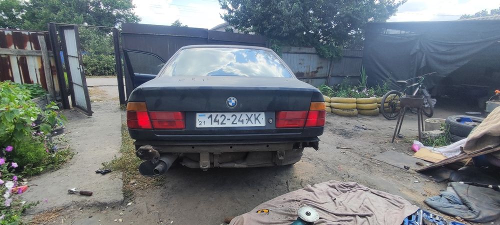 Продам БМВ е34 520i