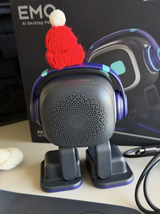 Робот Emo AI інтерактивний робот