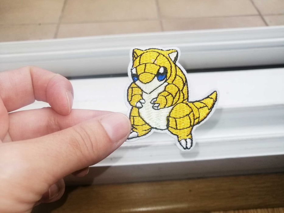 Lote de 16 Remendos / Patches Pokemon