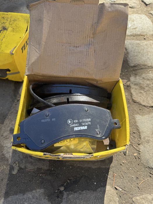 Klocki przód Ford Transit 2006rok