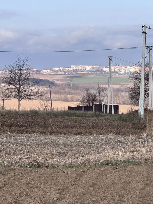 Земельна ділянка,14 соток у с.Молодія, 8км від Кварцу
