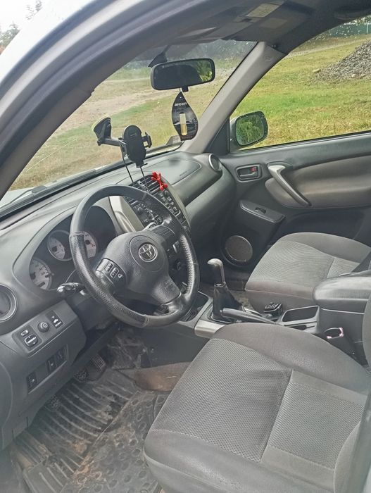 Продам Toyota RAV 4