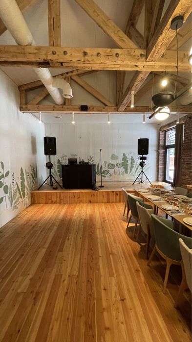 Жива музика,вокаліст,ведуча на весілля,день народження,корпоративи