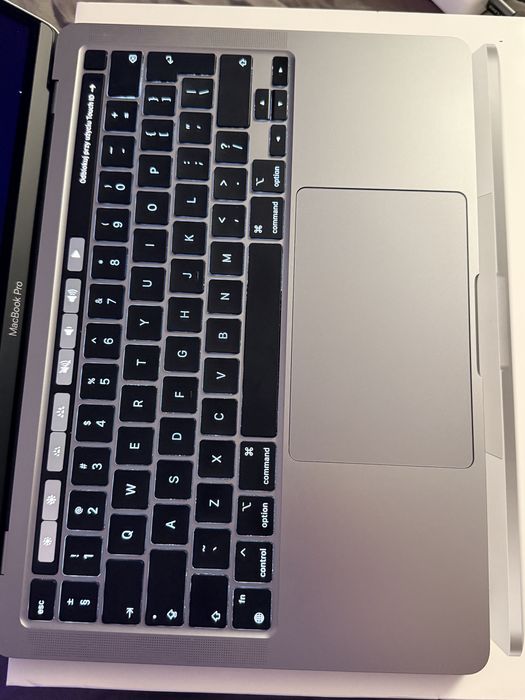 MacBook Pro 13 M2 / 8GB RAM / 512GB SSD – bardzo dobry stan