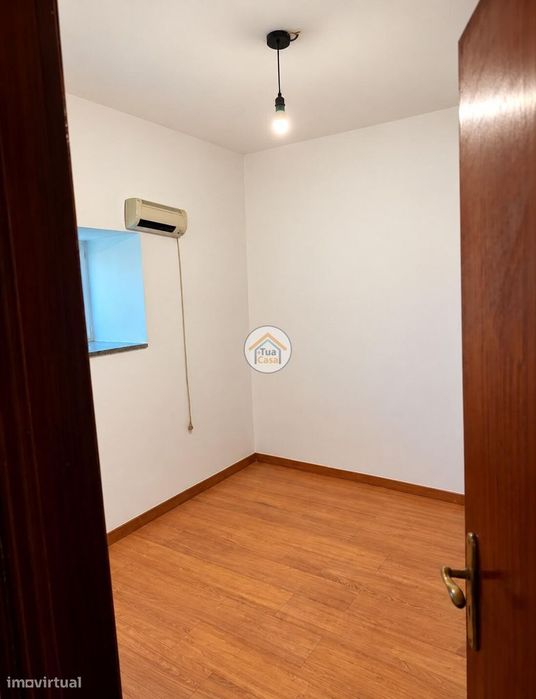 Moradia T2 em Pedra com Charca — Donas, Fundão Uma Rara Oportunidade n