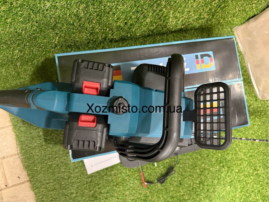 Бесщеточная аккумуляторная цепная пила Makita DUC 4002 PRO