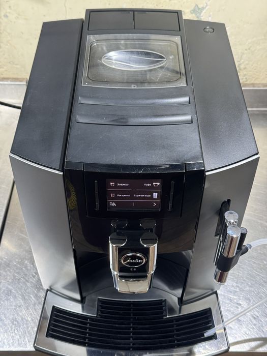 Кавомашина Jura E8 Dark Inox