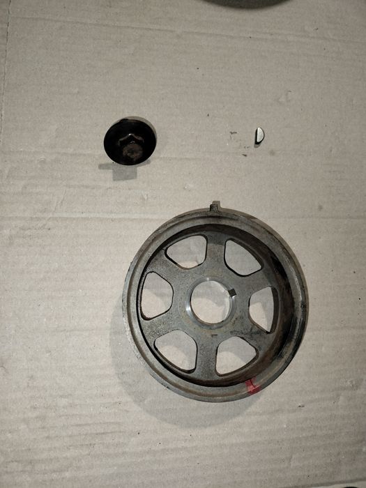 Двигун ГБЦ 1CD-FTV 2.0d Toyota
