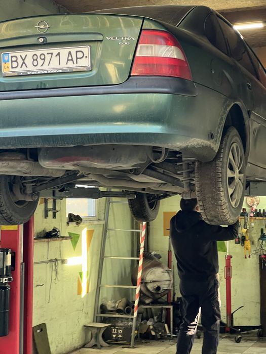 Opel Vectra B 1,6 в доброму стані