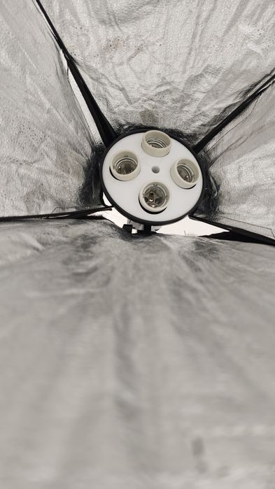 Kit de 2 Softboxes com Tripés – Altura até 2,45 m (Sem Lâmpadas)
