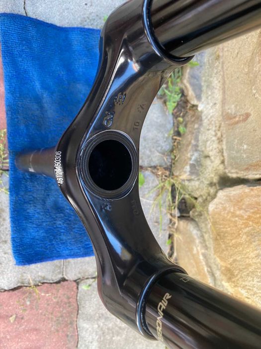Вилка RockShox Yari RC 29 Boost 170mm 42offset Ідеальний стан