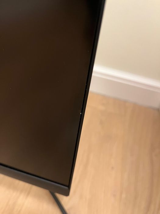 Monitor DELL S3221QS uszkodzony