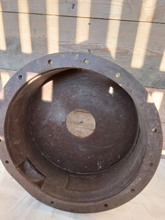 Продам перехідна проміжутка з двигуна Т-25 під газоновську коробку