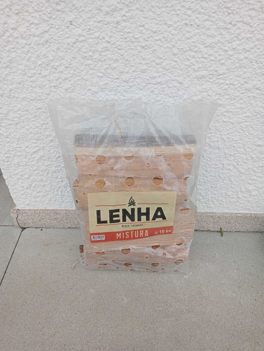 Lenha em saco com 17/18kg