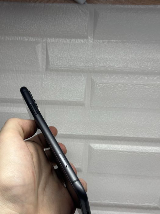 Iphone 11 neverlock 92% акумулятор