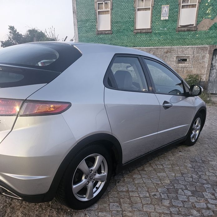 Honda civic impecável