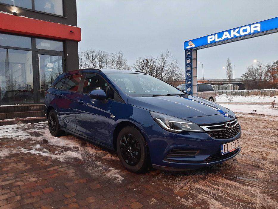 Wynajem samochodu Opel astra K 2018r diesel wypożyczalnia samochodów