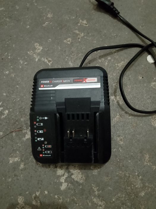 Einhell Power X-Change (Li-Ion) .