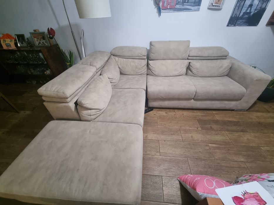 Sofá com chaise long