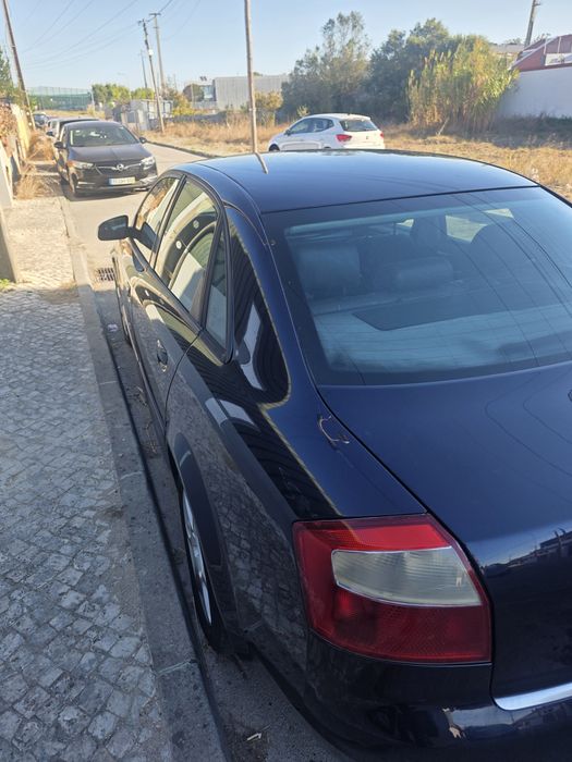 Vendo  audi a4 1.9 tdi 130cv carro muito económico  robusto, contato 966610117.