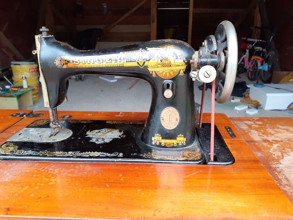 Швейна машинка зінгер