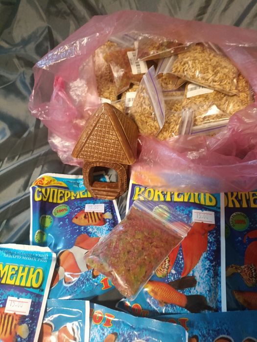 Корм для аквариумных рыб одним лотом