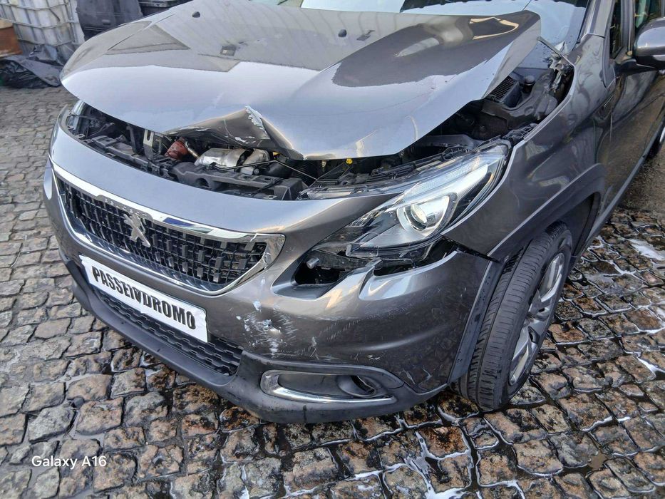 Peugeot 2008 1.5 BlueHDi Diesel Signature