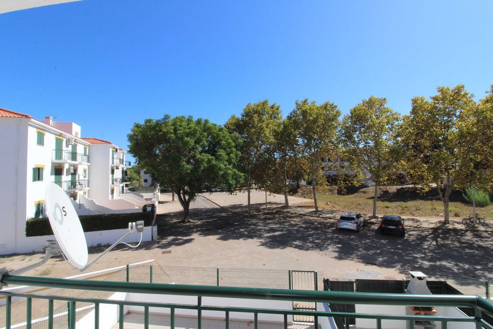 Apartamento T2 a 550m da Praia das 'Primas' - Altura