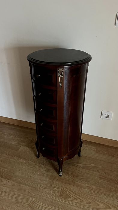 Móvel decorativo Coluna Gavetas