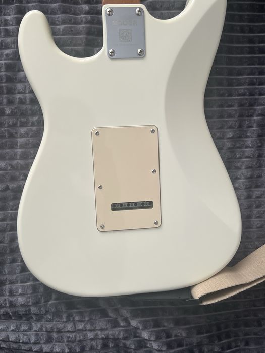 Електро гітара Mooer MSC10 Pro (White)