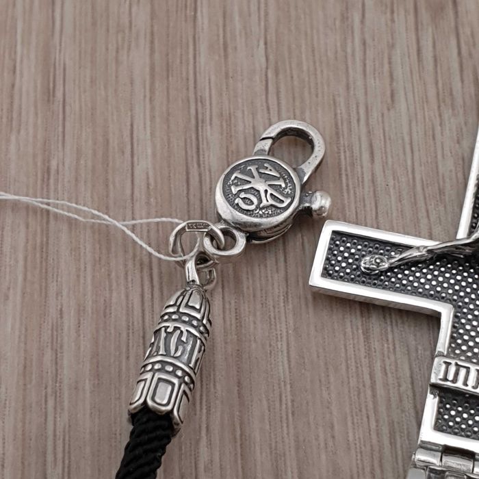 Чоловічий шовковий шнурок і хрестик срібло 925