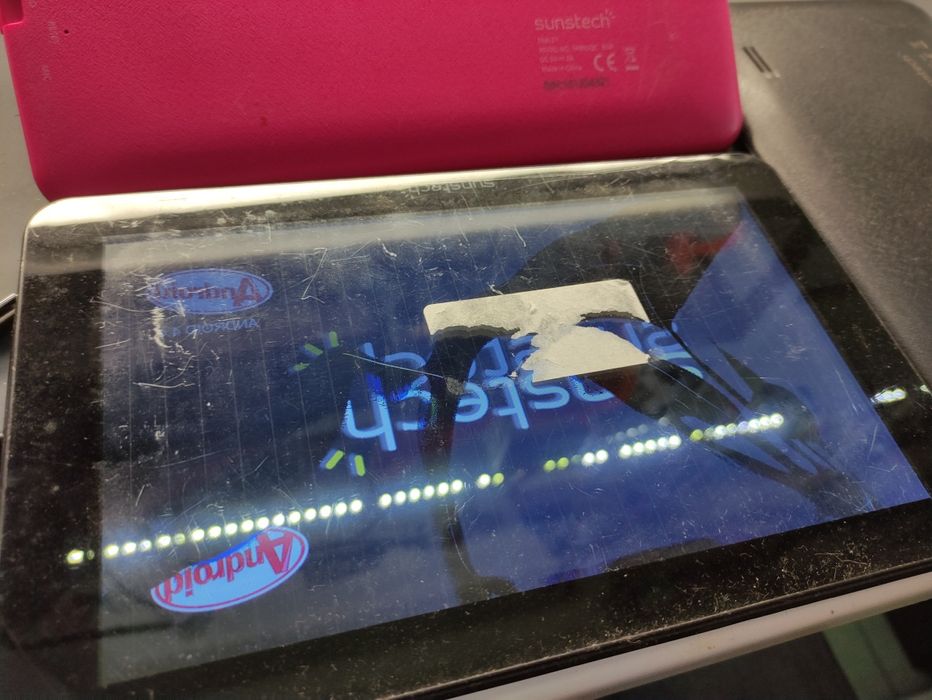 Lot of 8 Tablets, 9" – Sunstech – Qilive64170295456131123